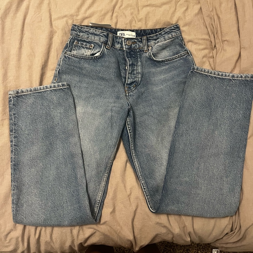 ZARA NWT Straight Leg Jeans